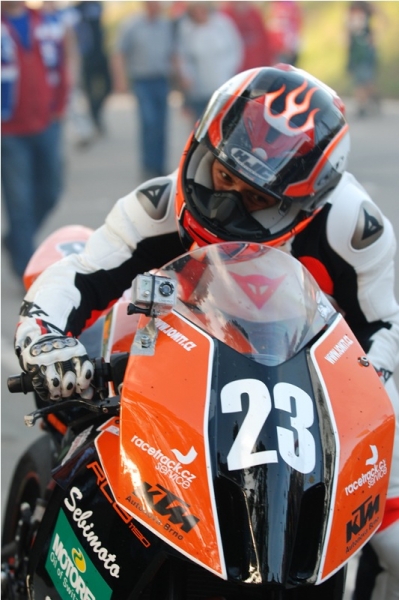 9f33b5feef44c3990ea83b6f80c500da